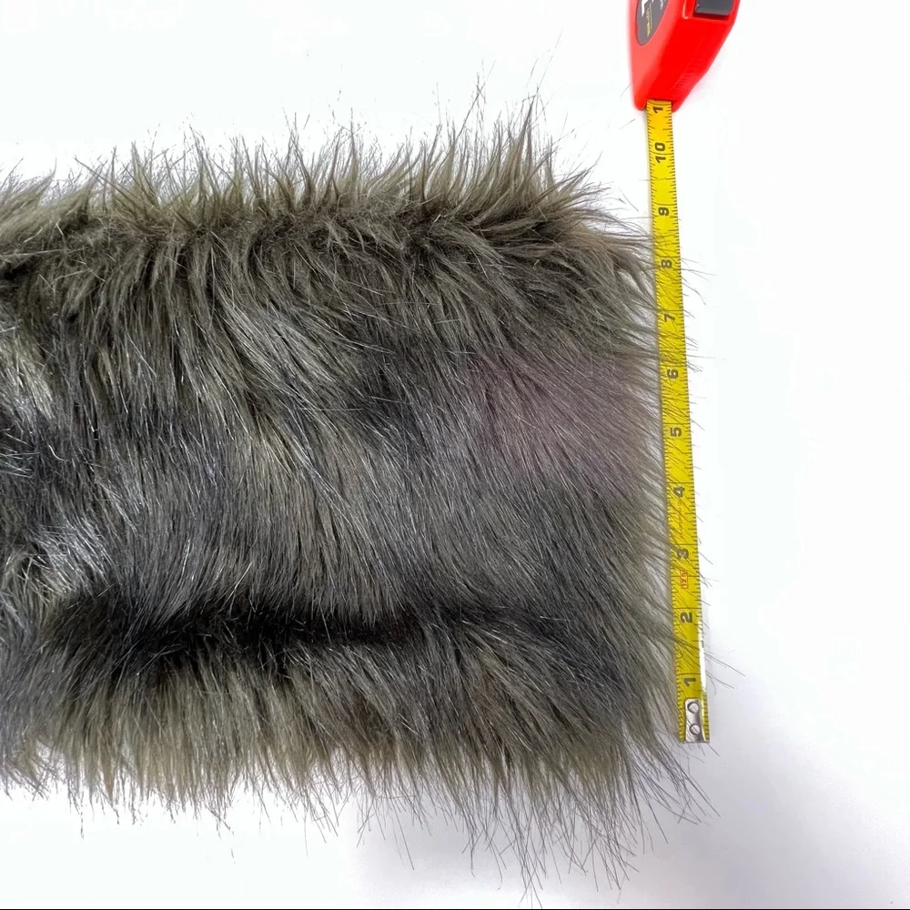 Club Monaco Snood Ashlee Chocolate Brown Faux Fur Fuzzy Scarf Women's One Size